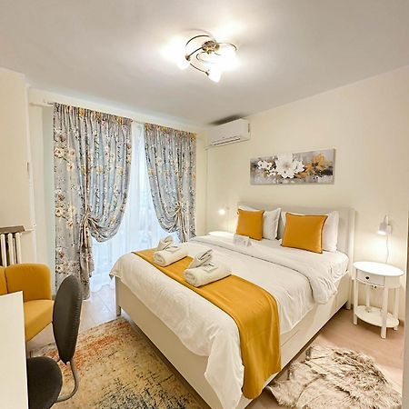 Sunrise Apartments City Center Bukares Bagian luar foto