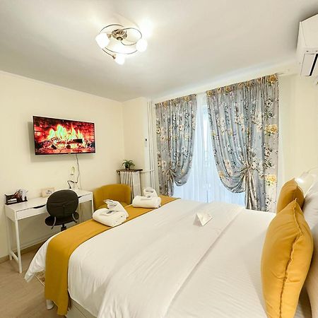 Sunrise Apartments City Center Bukares Bagian luar foto