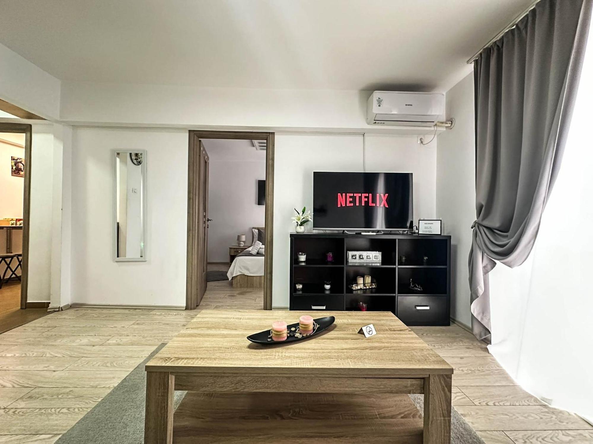 Sunrise Apartments City Center Bukares Bagian luar foto