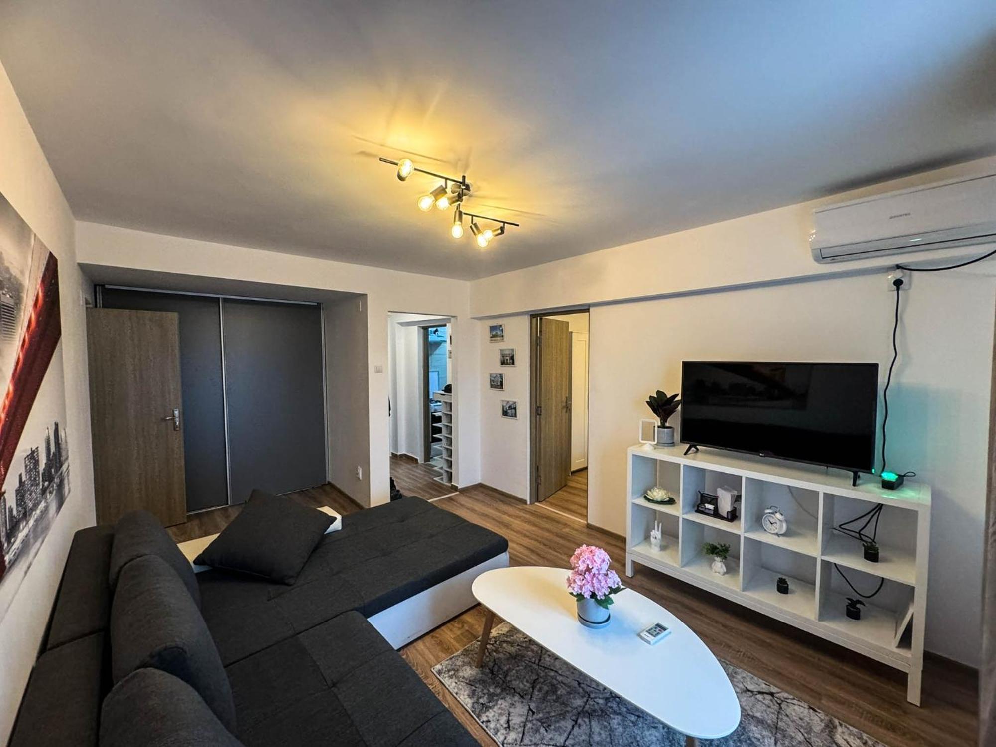 Sunrise Apartments City Center Bukares Bagian luar foto
